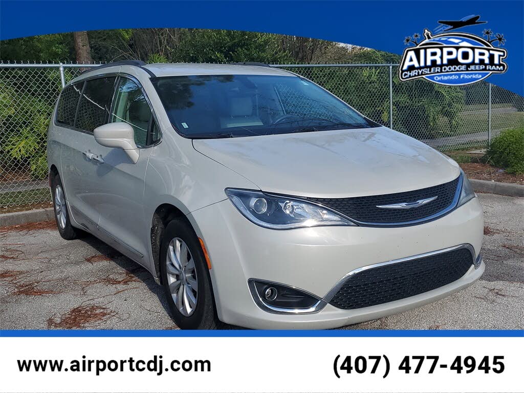 2017 Chrysler Pacifica Touring L FWD