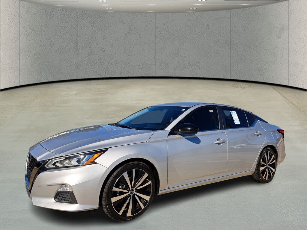 2022 Nissan Altima 2.5 SR FWD