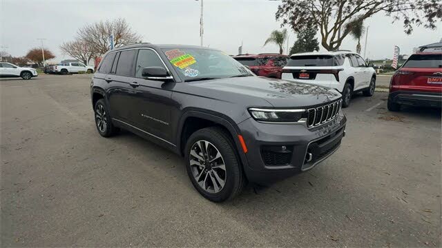 2023 Jeep Grand Cherokee Overland 4WD