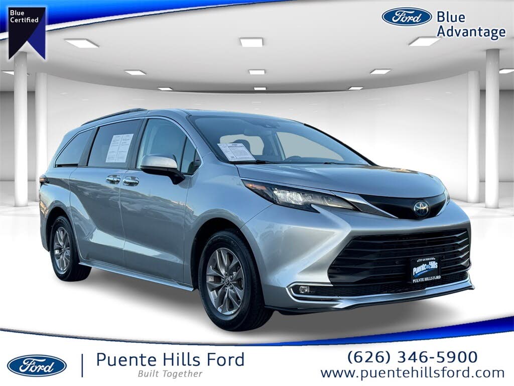 2024 Toyota Sienna XLE 7-Passenger FWD