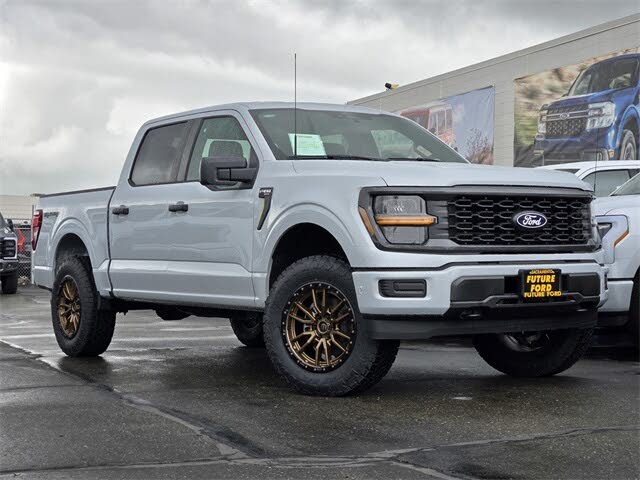2025 Ford F-150 STX 4dr SuperCrew 4WD