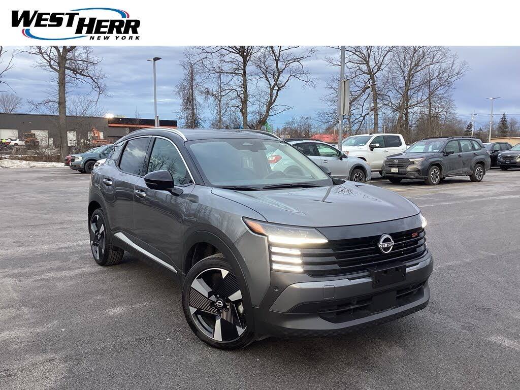 2025 Nissan Kicks SR AWD