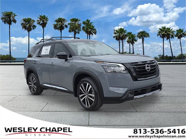 2025 Nissan Pathfinder Platinum FWD