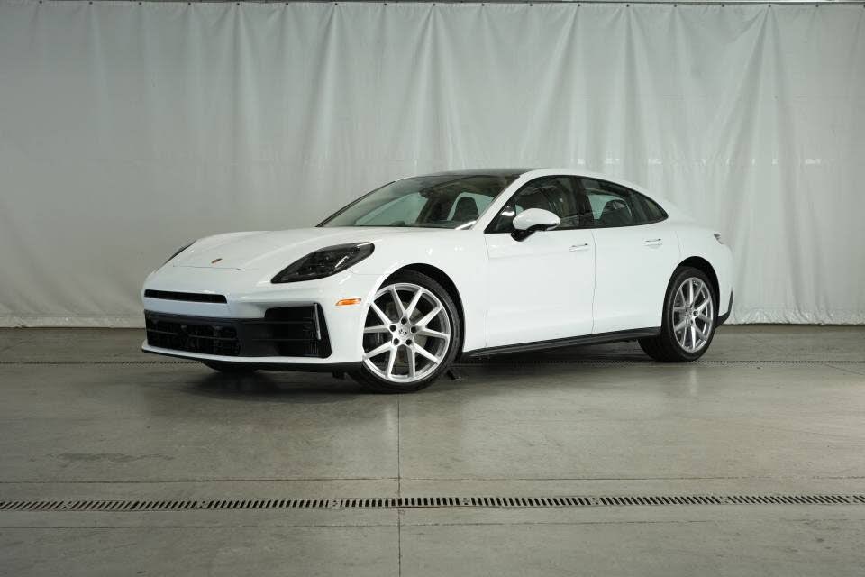 2025 Porsche Panamera 4 AWD