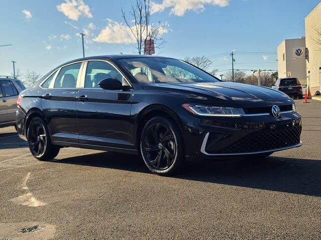 2025 Volkswagen Jetta SE FWD