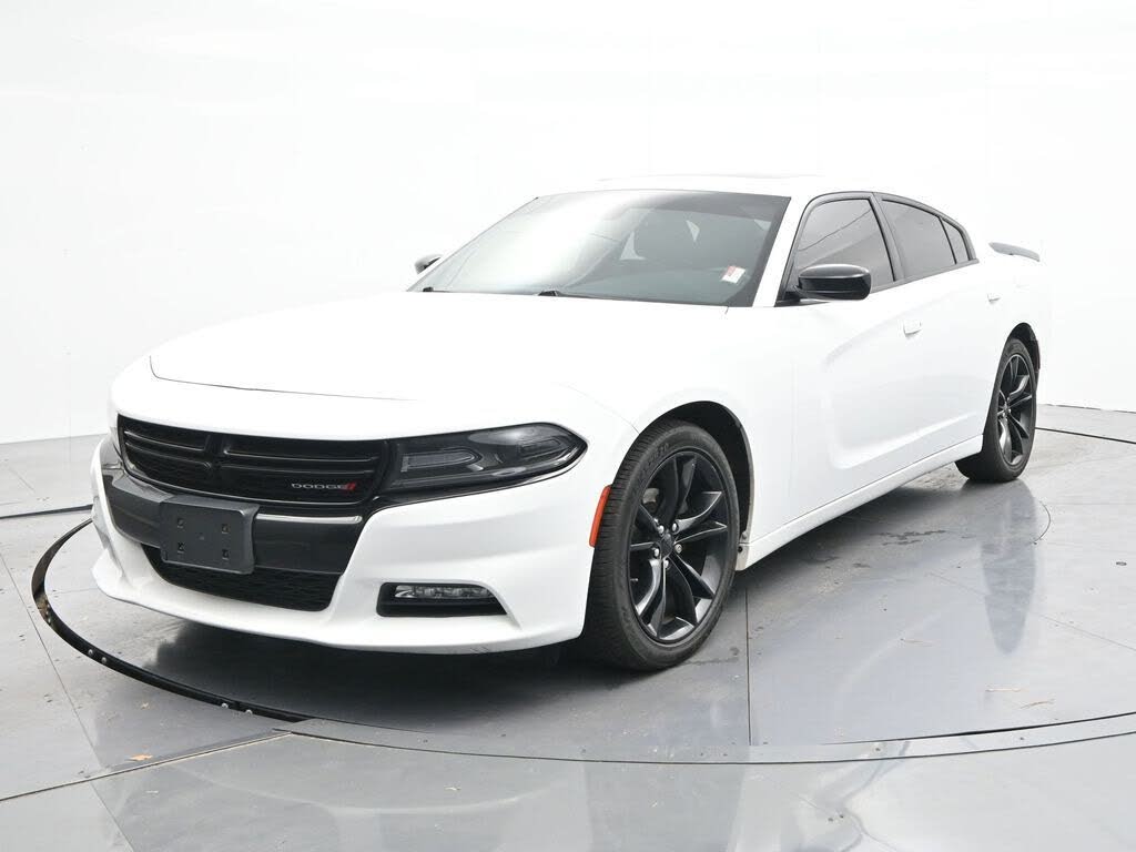 2016 Dodge Charger SXT RWD