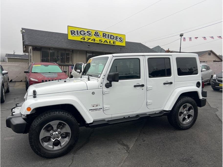 2017 Jeep Wrangler Unlimited Sahara 4WD