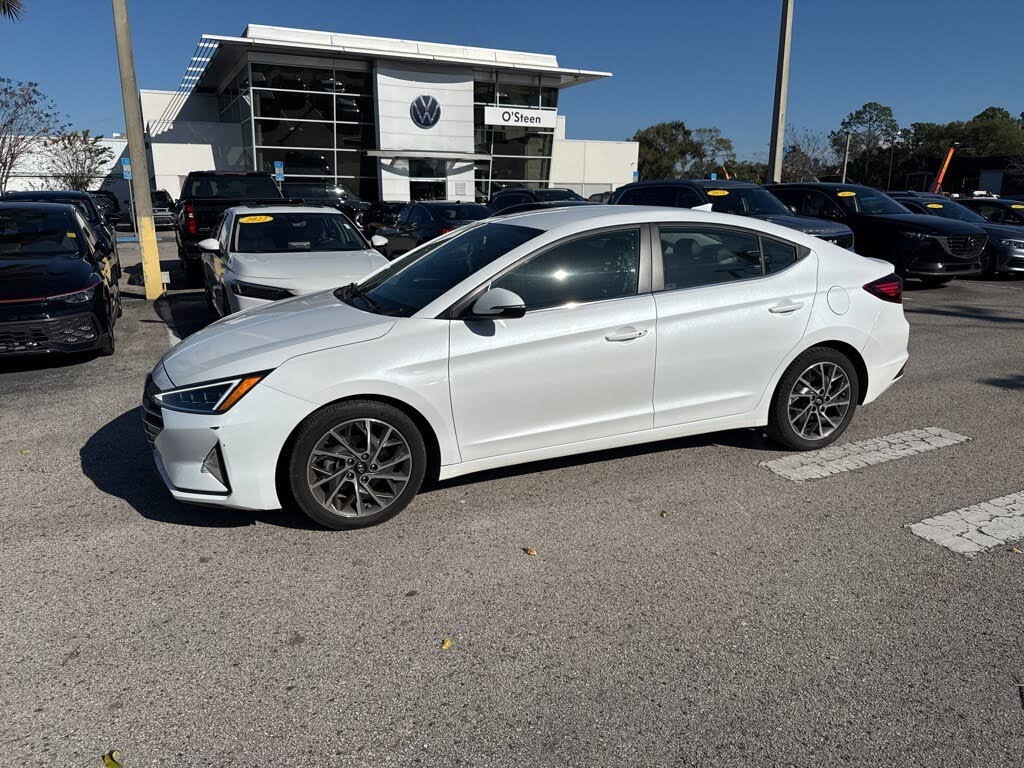 2020 Hyundai Elantra Limited FWD