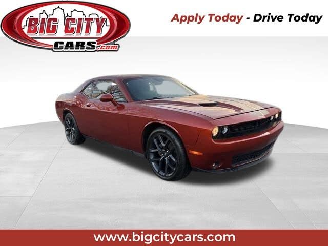 2021 Dodge Challenger SXT RWD