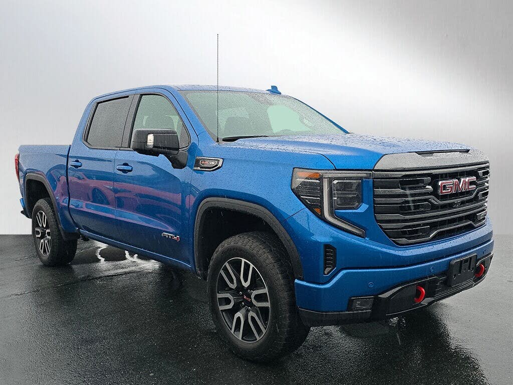2023 GMC Sierra 1500 AT4 Crew Cab 4WD