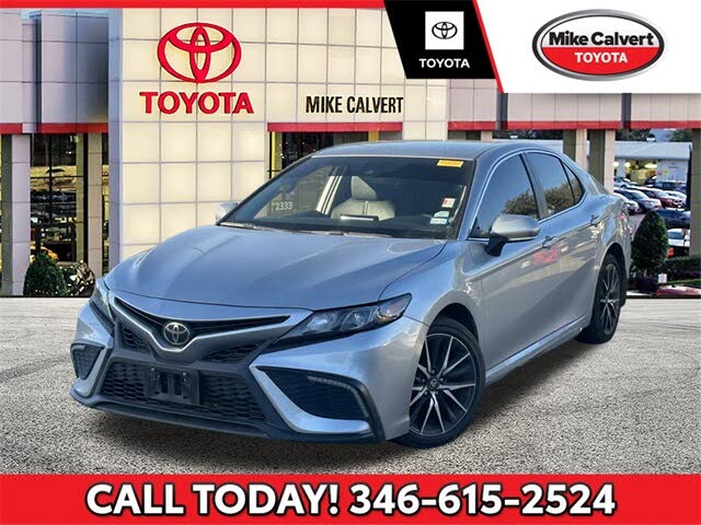 2024 Toyota Camry SE FWD