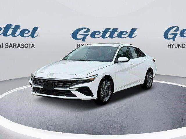 2025 Hyundai Elantra SEL Convenience FWD