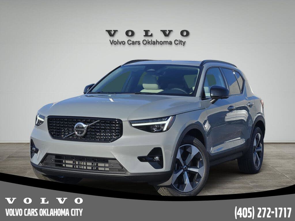 2026 Volvo XC40 B5 Plus AWD