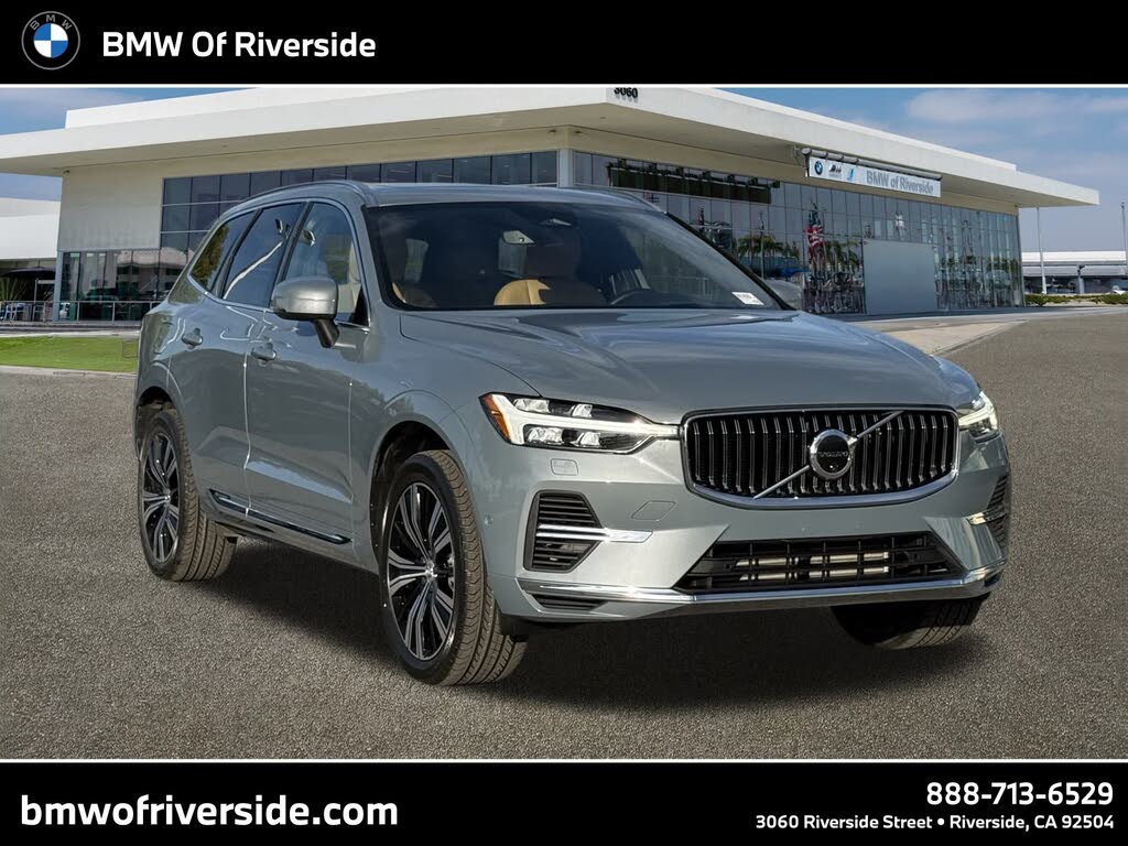 2023 Volvo XC60 Recharge T8 Ultimate Bright Theme eAWD