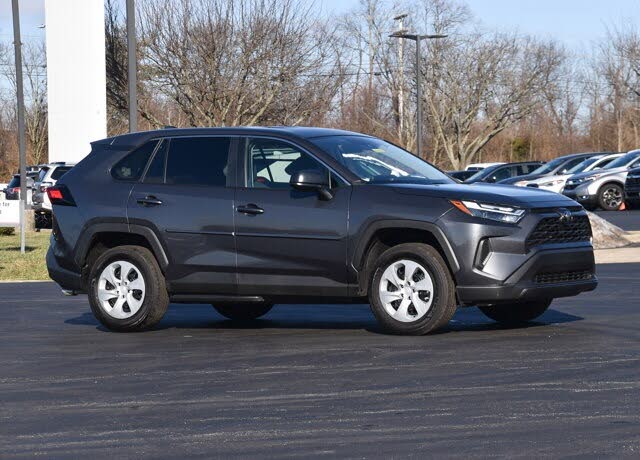 2025 Toyota RAV4 LE FWD