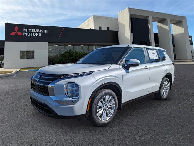 2025 Mitsubishi Outlander ES FWD