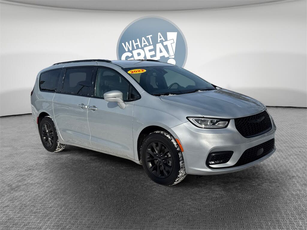 2022 Chrysler Pacifica Touring L AWD
