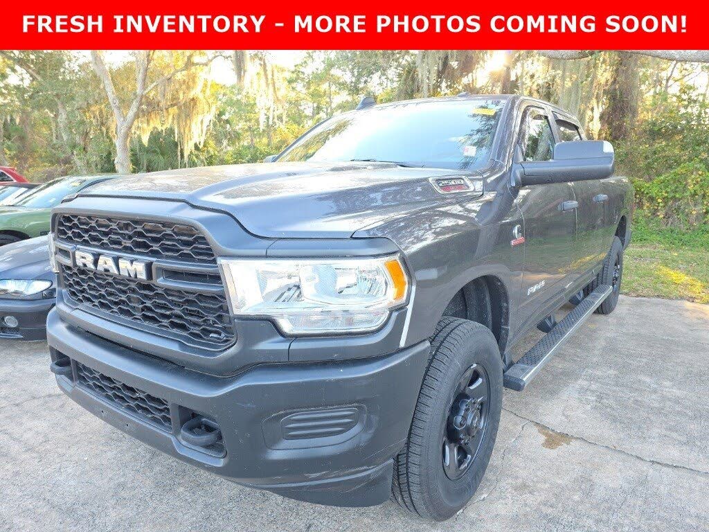 2022 RAM 2500 Tradesman Crew Cab 4WD