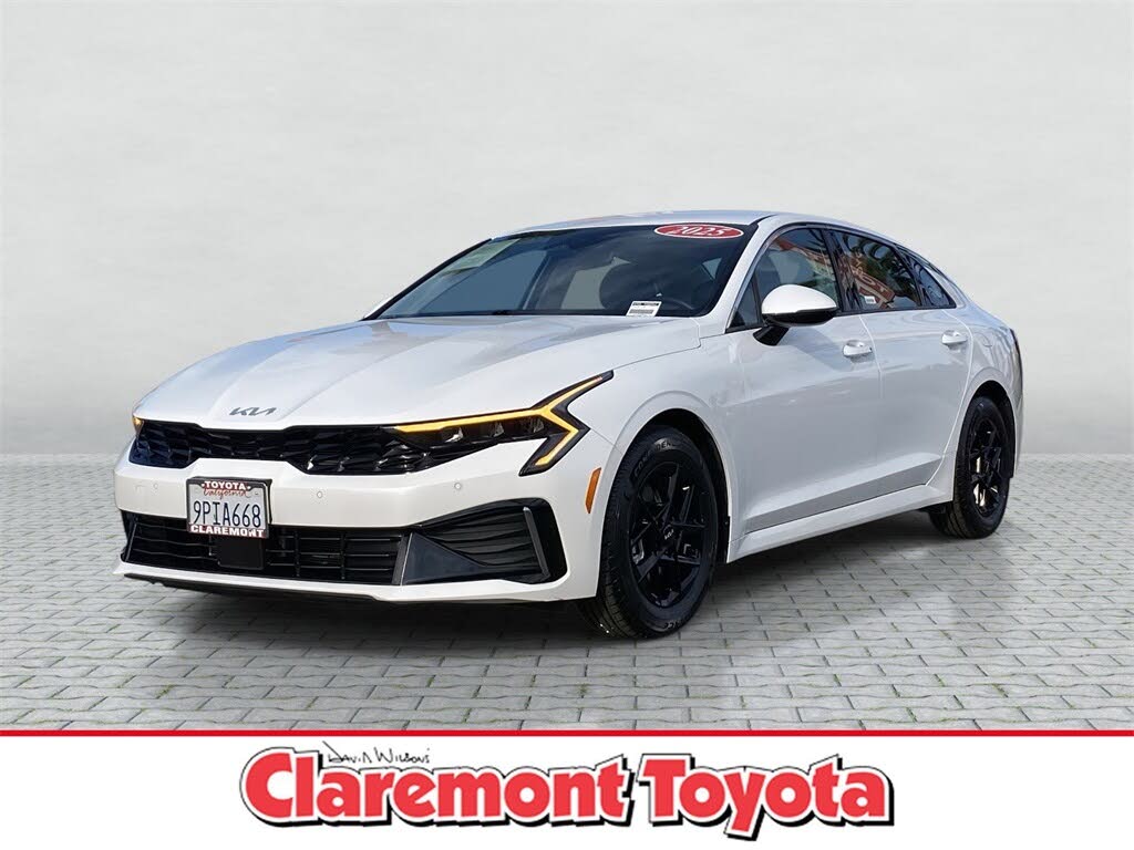 2025 Kia K5 LXS FWD
