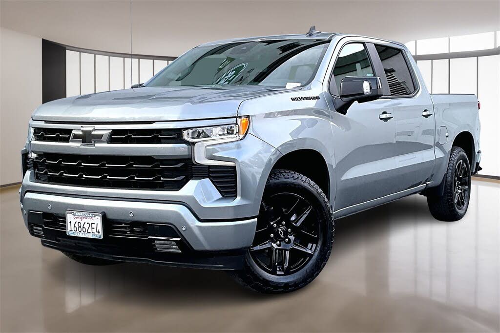 2025 Chevrolet Silverado 1500 RST Crew Cab RWD