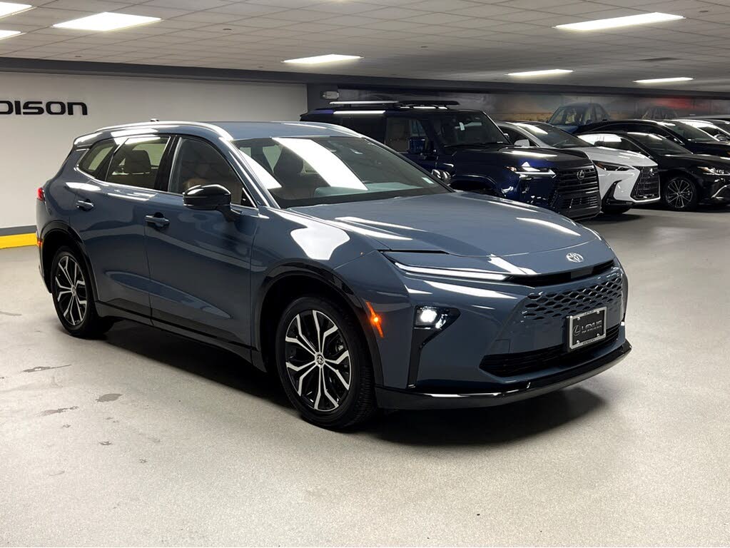 2025 Toyota Crown Signia XLE AWD