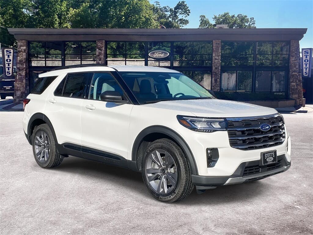 2026 Ford Explorer Active AWD