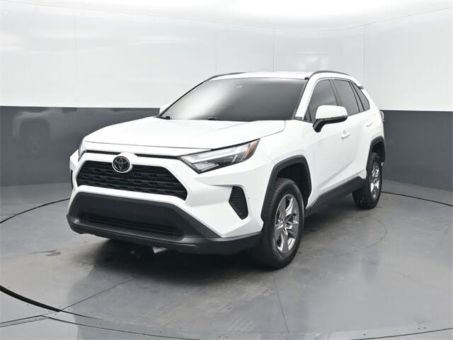 2023 Toyota RAV4 XLE FWD