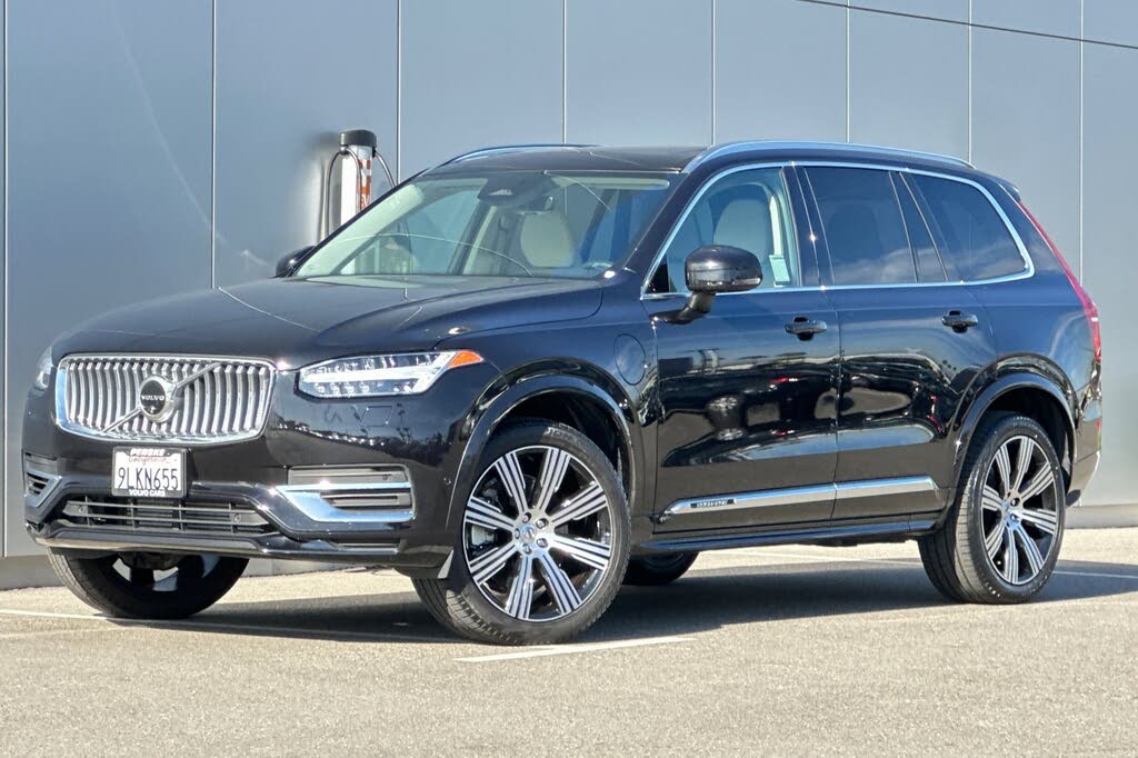 2024 Volvo XC90 Recharge T8 Plus Bright Theme 6-Passenger eAWD