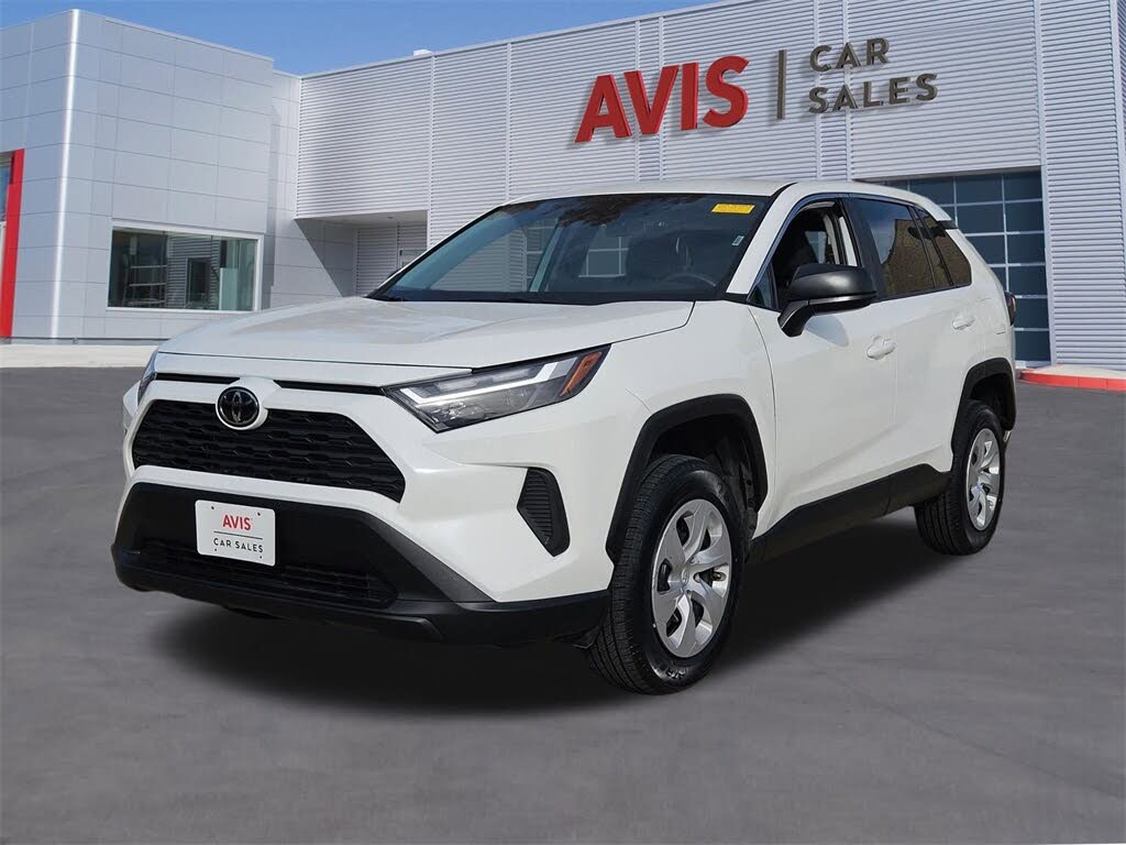 2024 Toyota RAV4 LE FWD