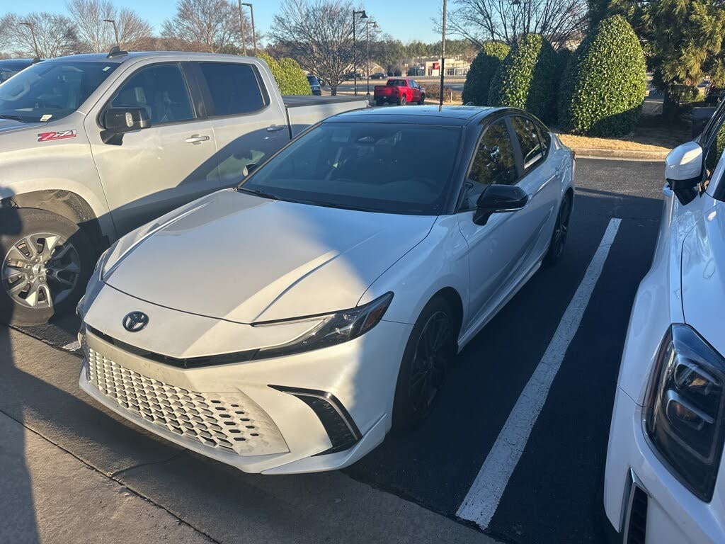 2025 Toyota Camry XSE FWD