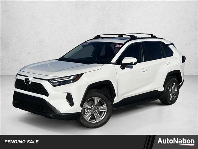 2025 Toyota RAV4 XLE FWD
