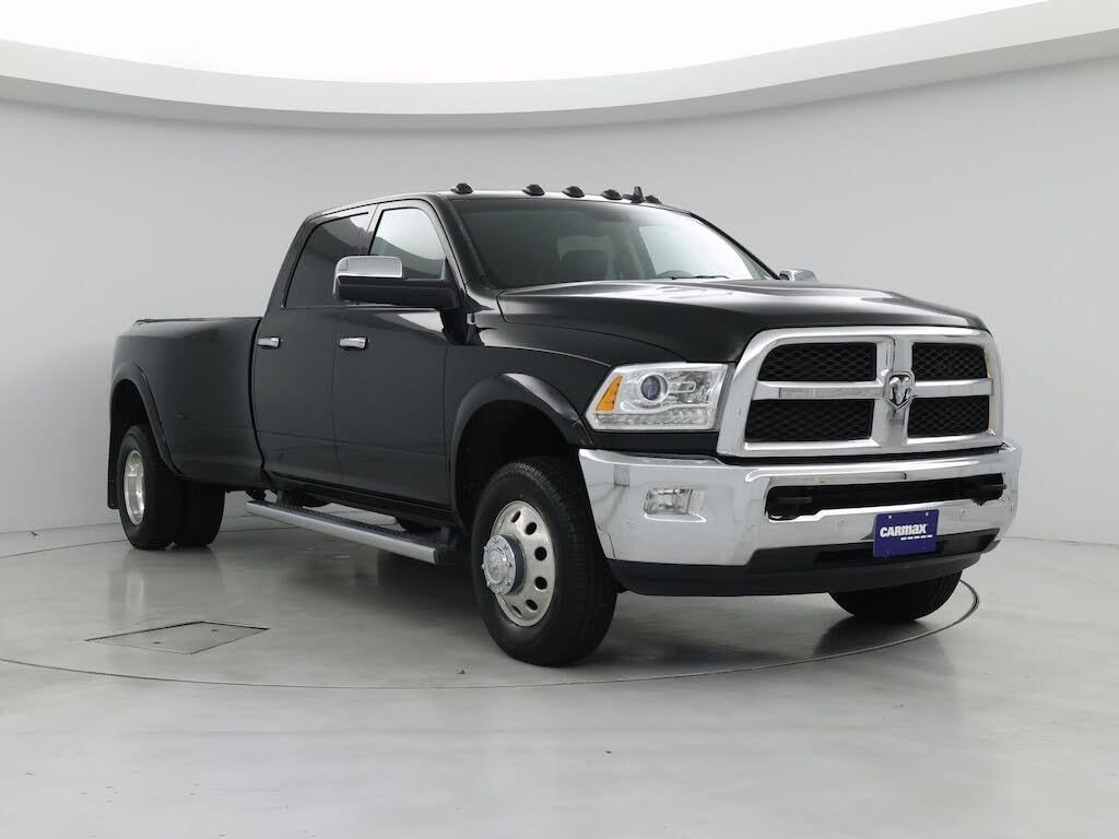 2017 RAM 3500 Laramie Crew Cab LB DRW 4WD