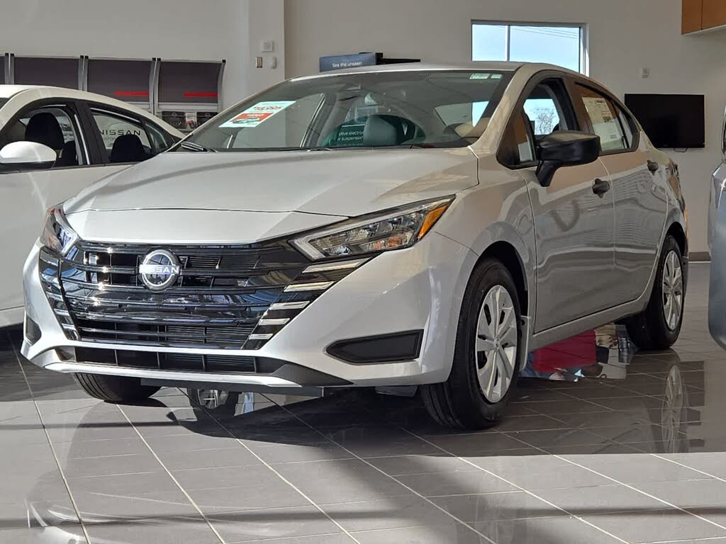 2025 Nissan Versa S FWD