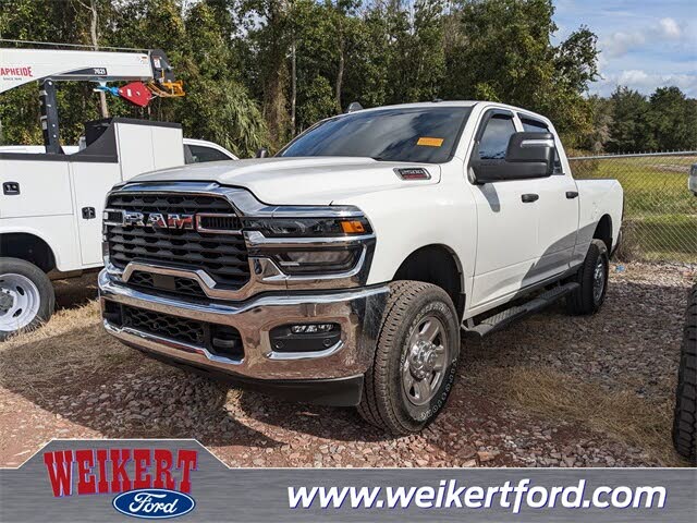 2025 RAM 2500 Tradesman Crew Cab 4WD