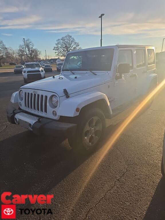 2017 Jeep Wrangler Unlimited Sahara 4WD