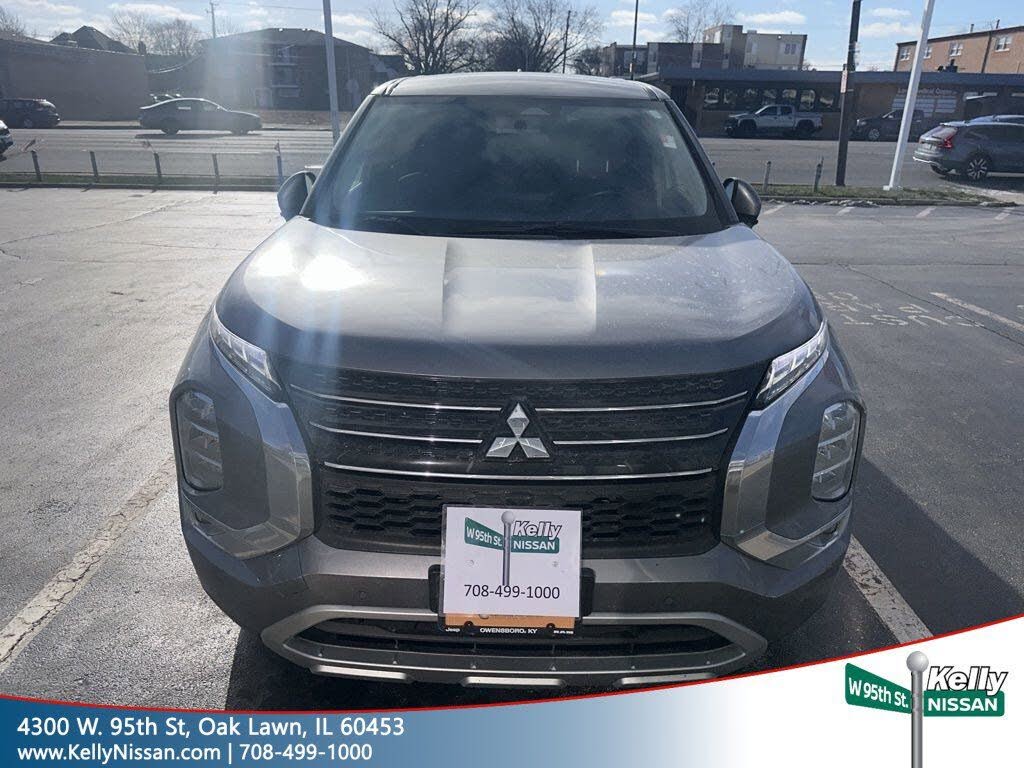 2023 Mitsubishi Outlander SE FWD