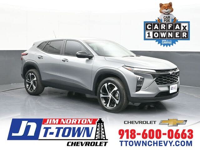 2024 Chevrolet Trax RS with 1RS FWD