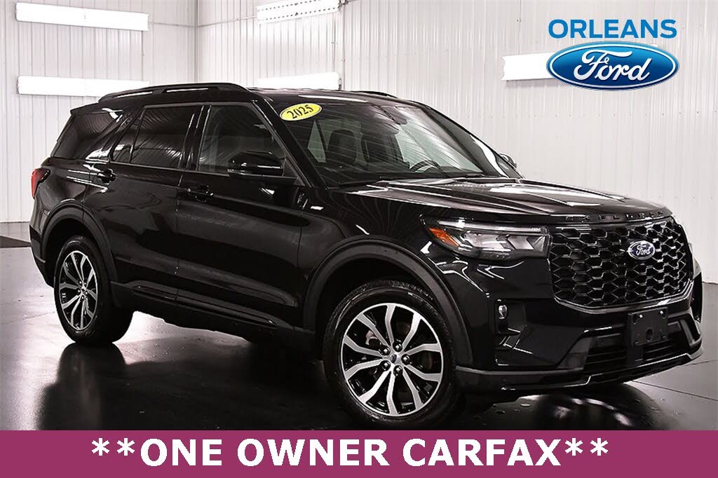 2025 Ford Explorer ST-Line AWD