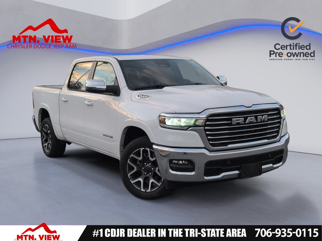 2025 RAM 1500 Laramie Crew Cab 4WD