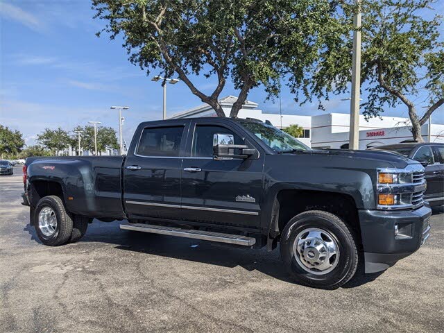 2017 Chevrolet Silverado 3500HD High Country Crew Cab 4WD