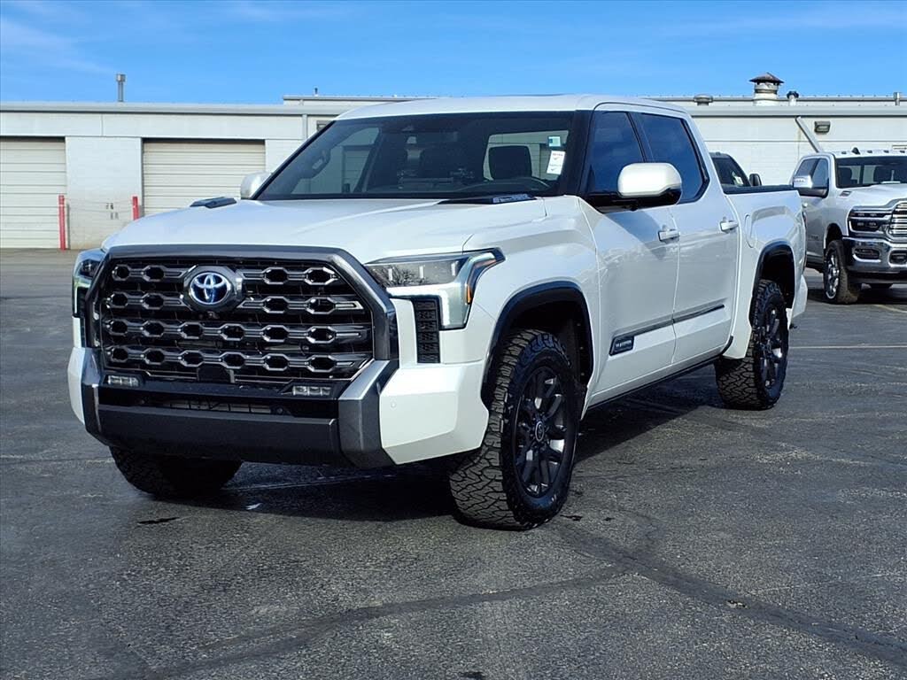 2024 Toyota Tundra Hybrid Platinum HV CrewMax Cab 4WD
