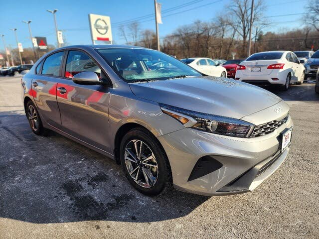 2023 Kia Forte LXS FWD