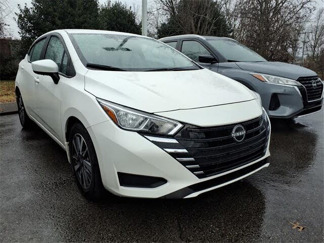 2024 Nissan Versa SV FWD