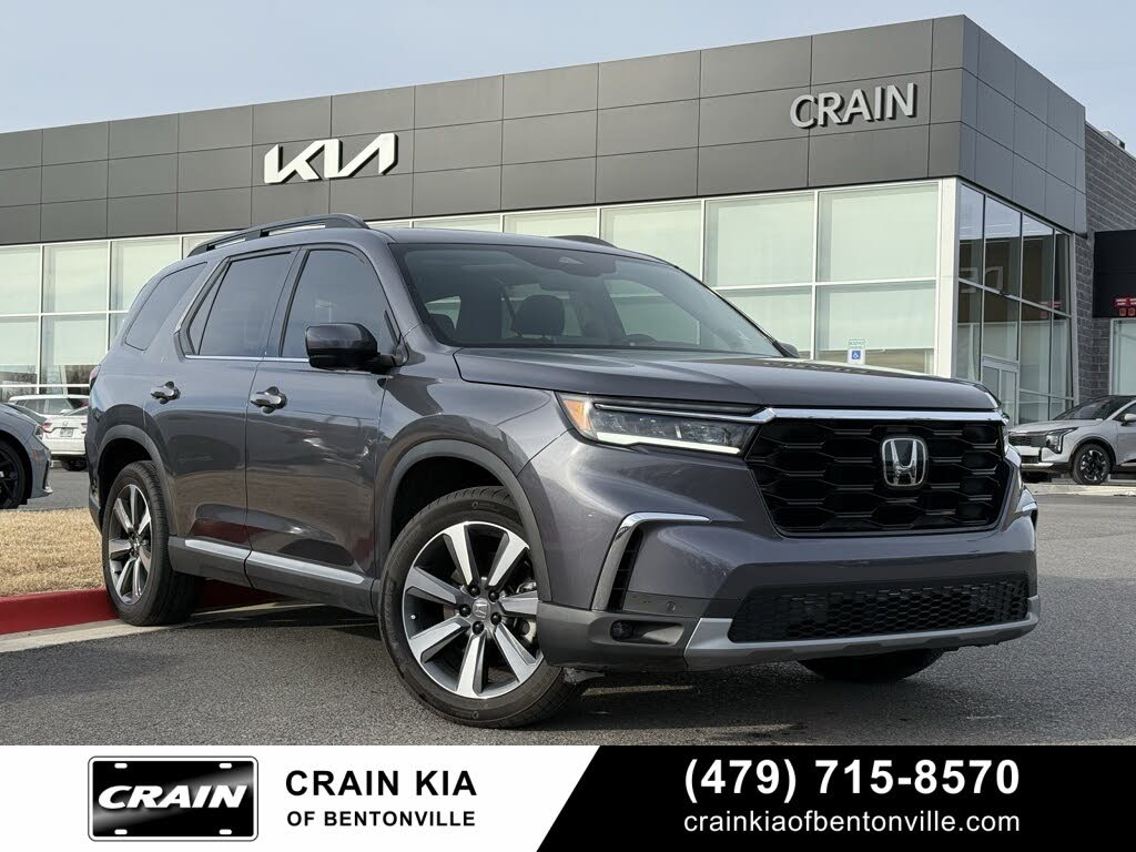 2025 Honda Pilot Touring FWD