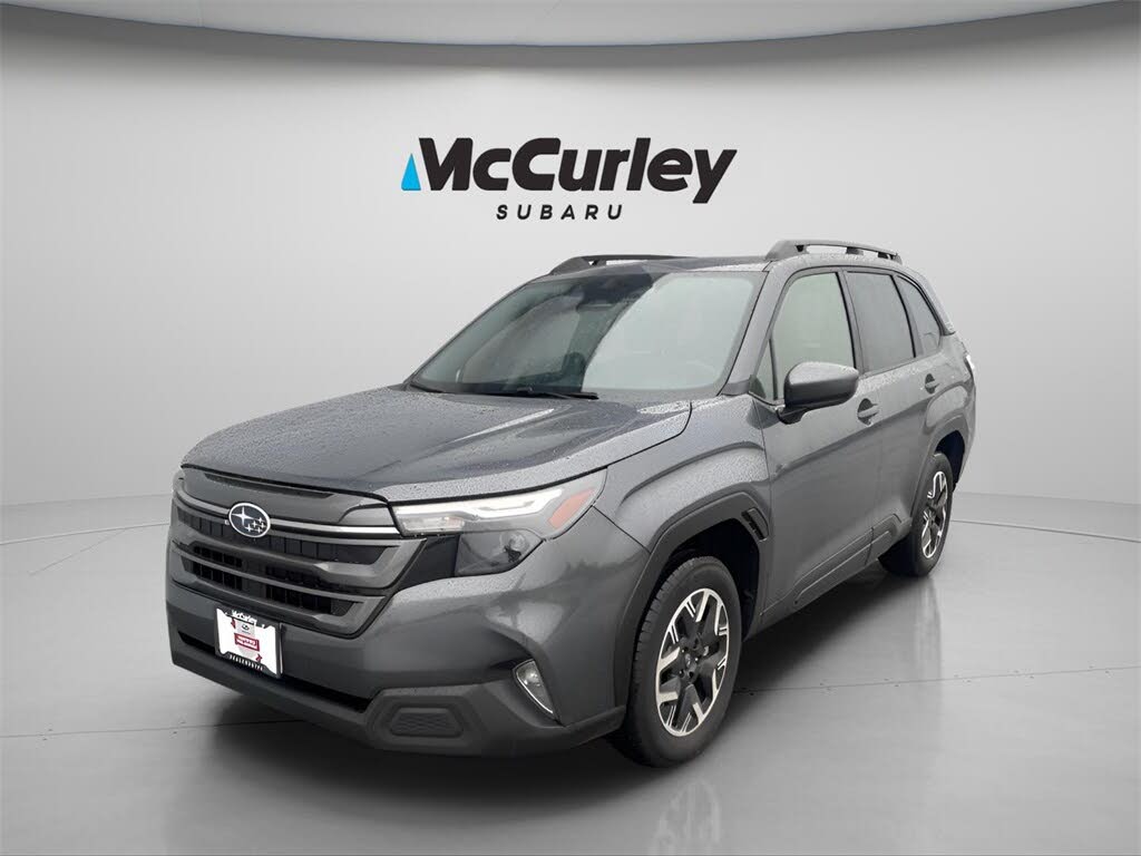 2025 Subaru Forester Premium Crossover AWD