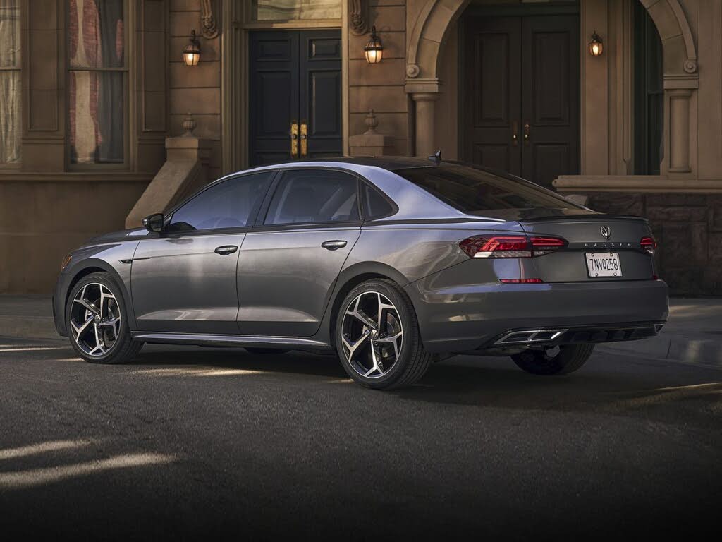 2021 Volkswagen Passat 2.0T R-Line FWD