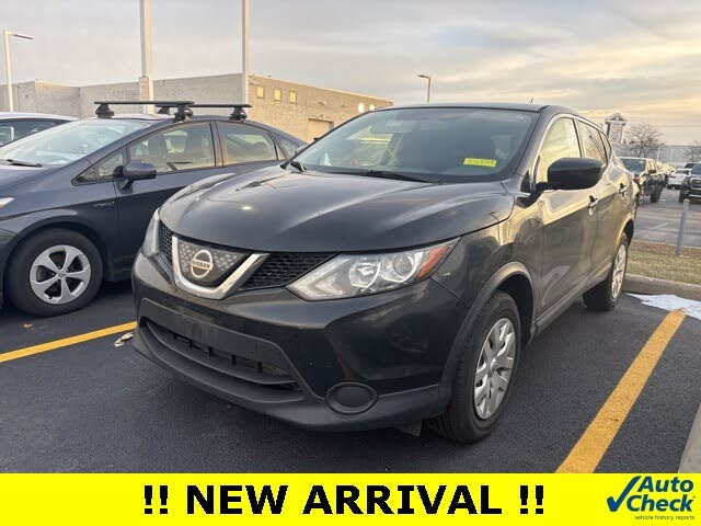 2018 Nissan Rogue Sport S FWD