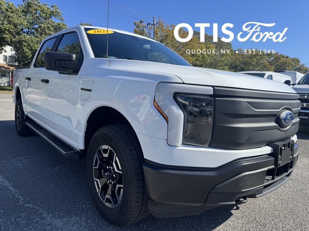 2022 Ford F-150 Lightning Pro SuperCrew AWD