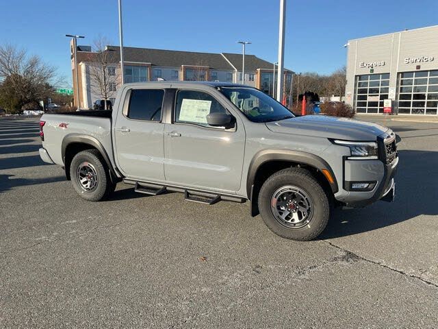 2026 Nissan Frontier PRO-4X Crew Cab 4WD