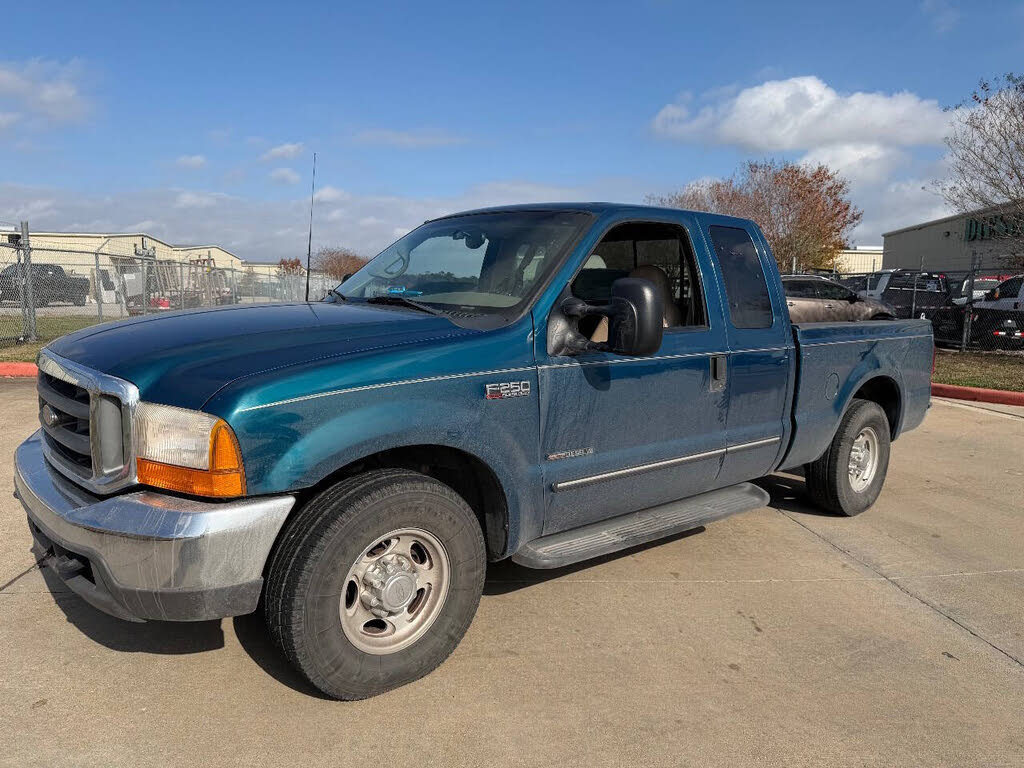 2000 Ford F-250 Super Duty Lariat Extended Cab SB